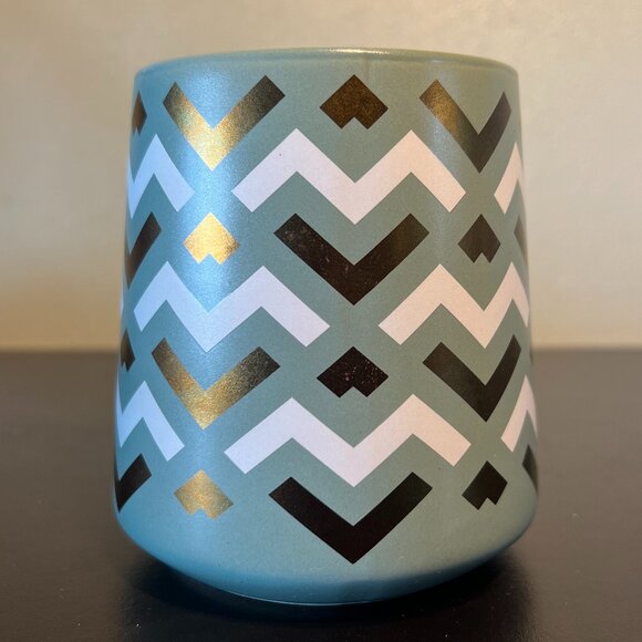 THYME & TABLE Sage Green Stoneware Mug ~ Chevron Design White & Metallic Brass - Picture 8 of 13